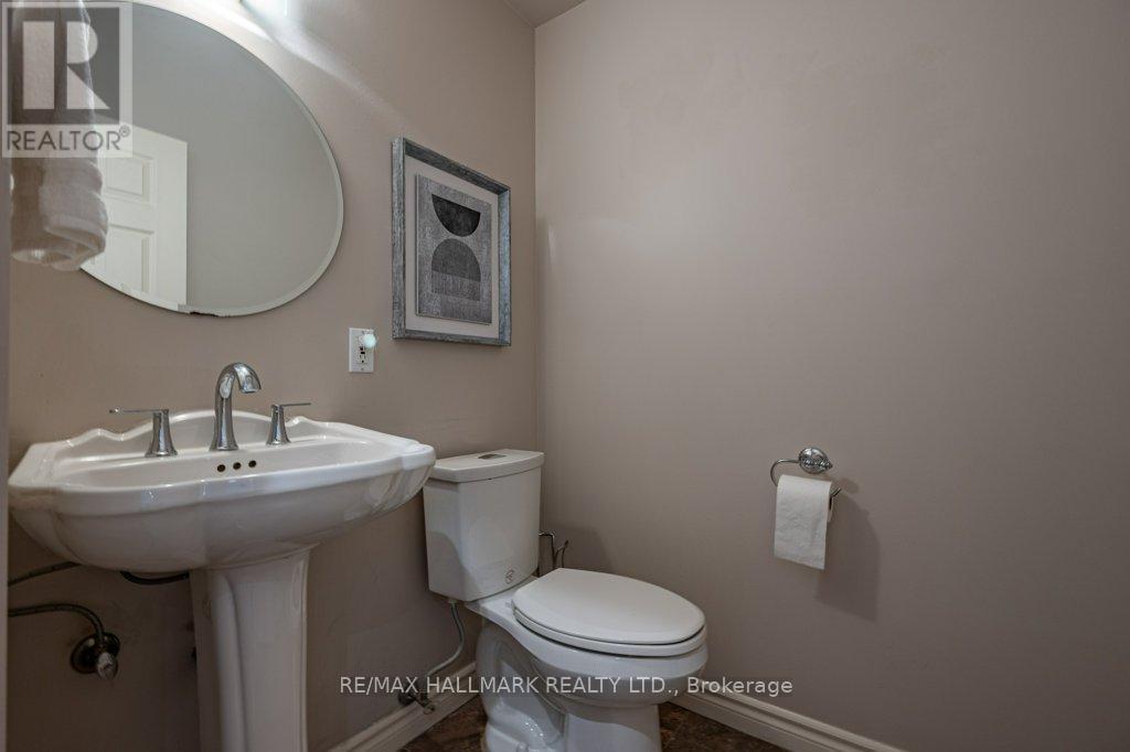 82 Grandview Avenue, Markham, ON - Indoor Photo Showing Bathroom