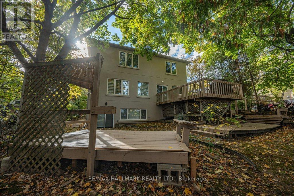 82 Grandview Avenue, Markham, ON - Outdoor With Deck Patio Veranda