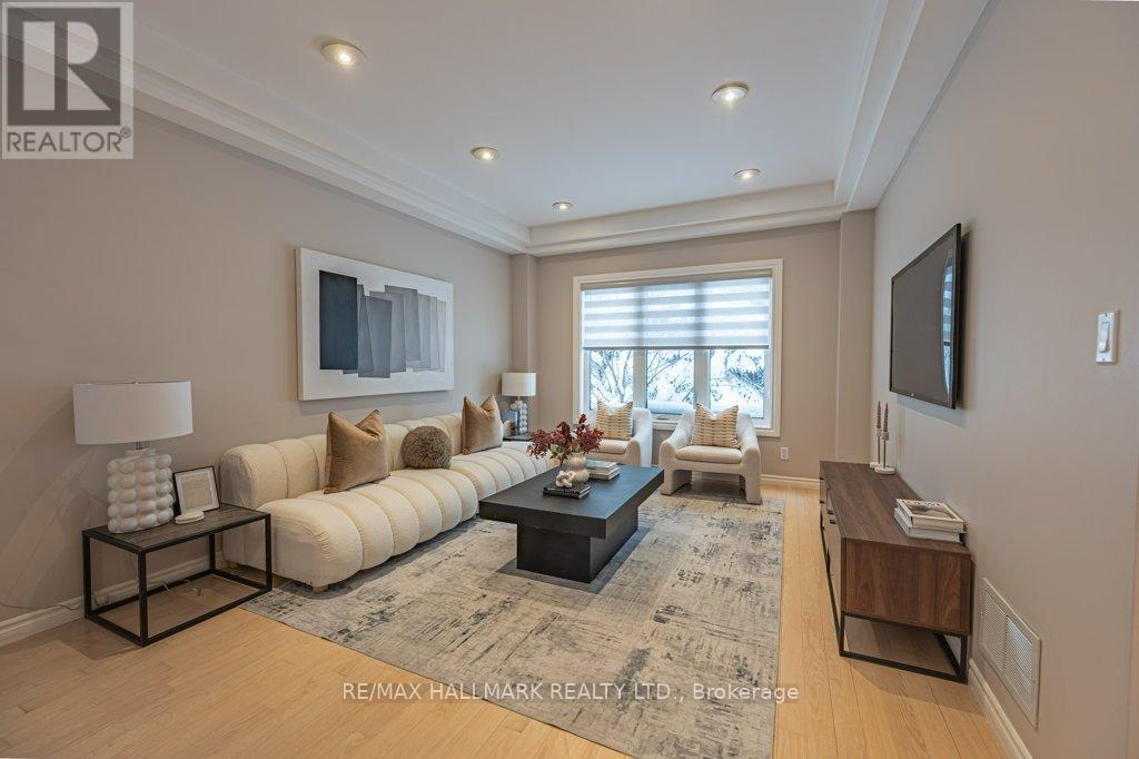 82 Grandview Avenue, Markham, ON - Indoor Photo Showing Other Room