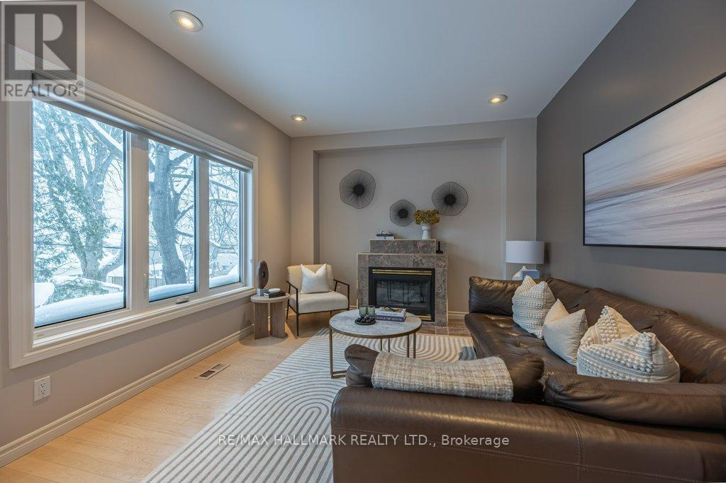 82 Grandview Avenue, Markham, ON - Indoor Photo Showing Living Room With Fireplace