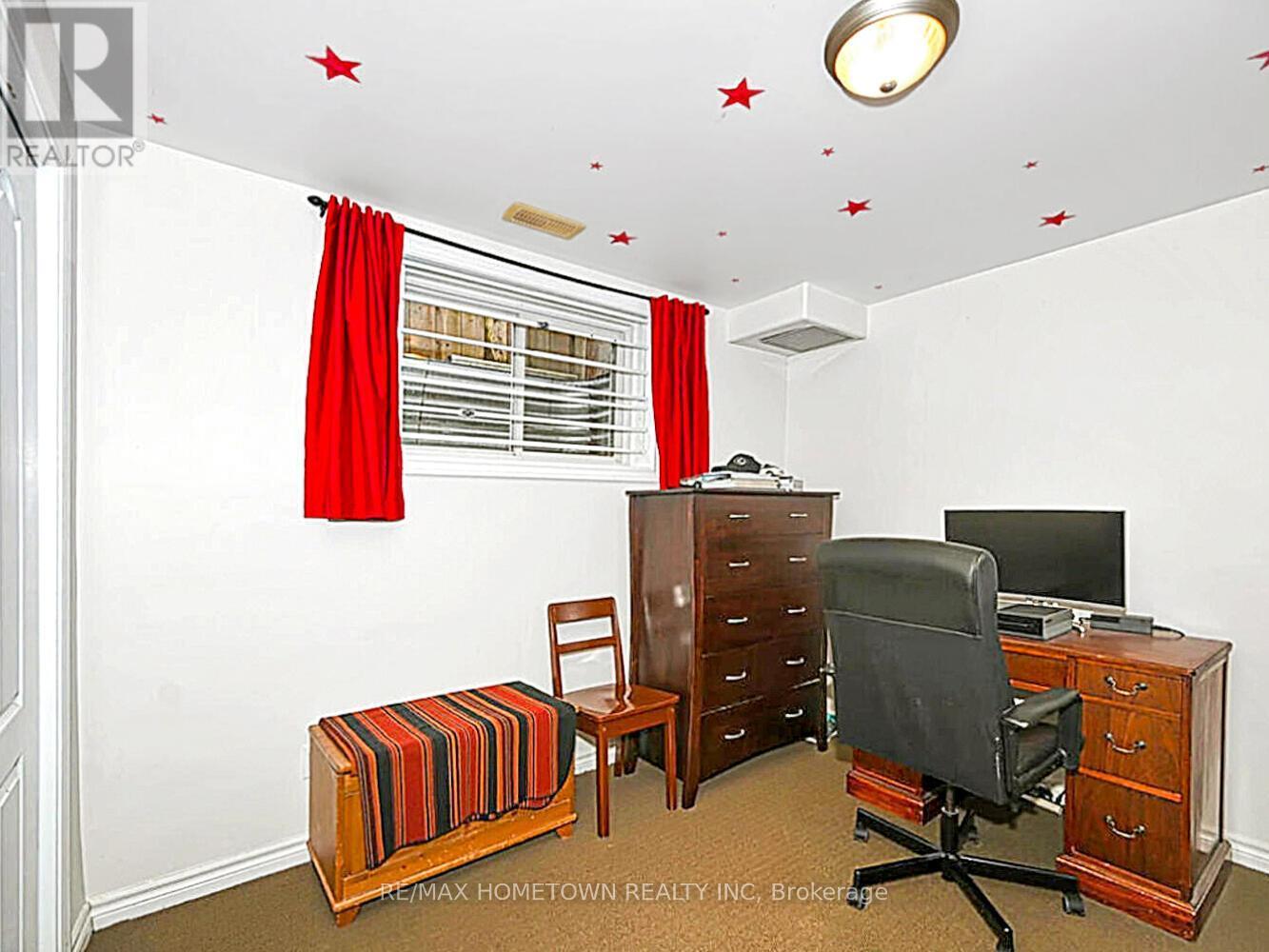 16 Regency Place, Brockville, ON - Indoor Photo Showing Office