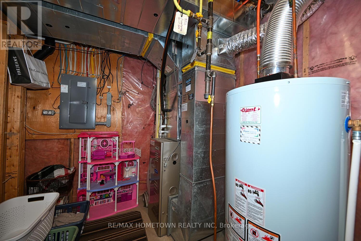 16 Regency Place, Brockville, ON - Indoor Photo Showing Basement