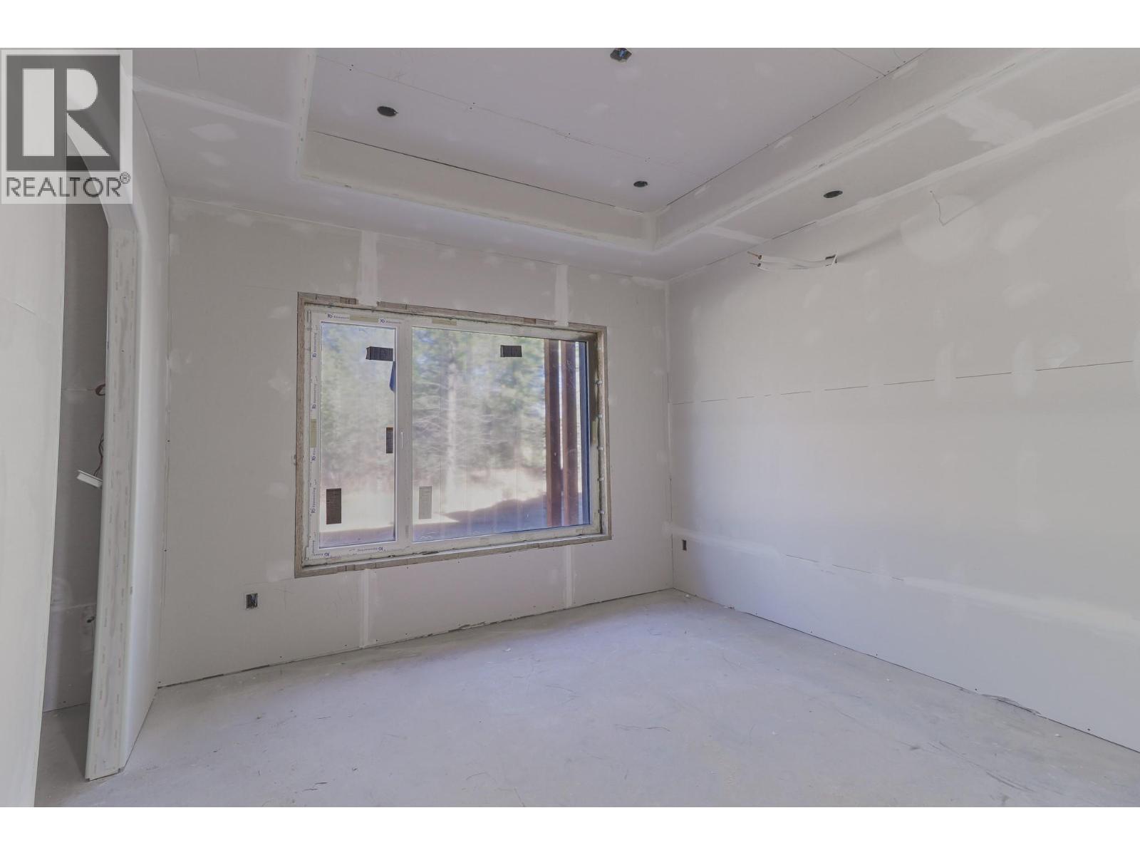 113 Corral Boulevard, Cranbrook, BC - Indoor Photo Showing Other Room