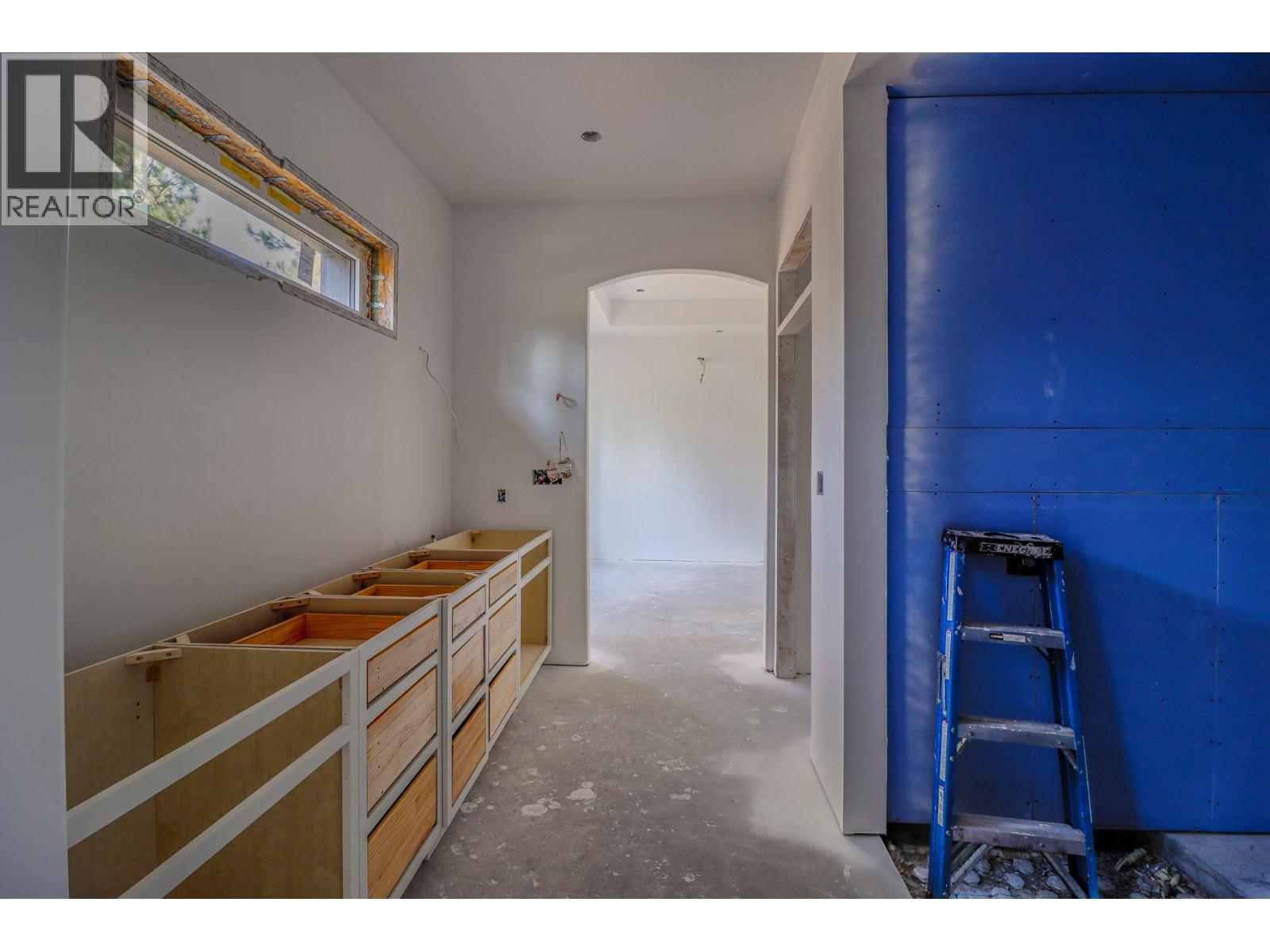 113 Corral Boulevard, Cranbrook, BC - Indoor Photo Showing Other Room