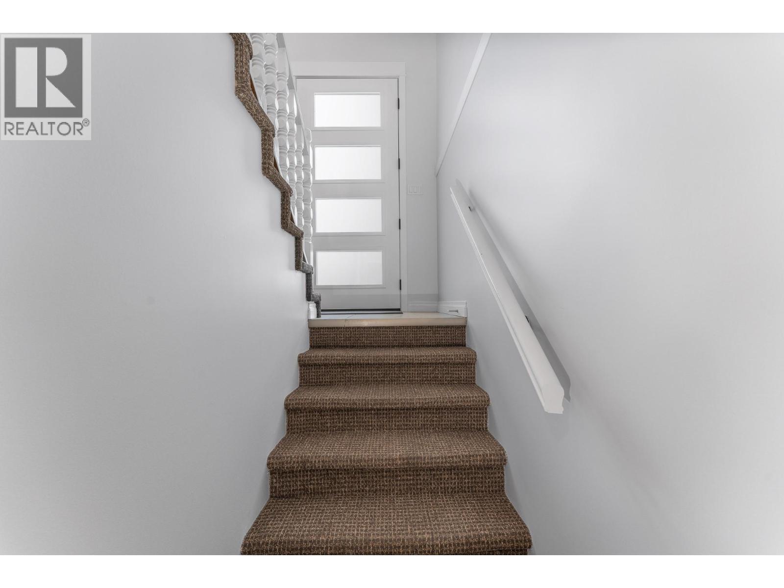 431 Upland Drive, Coldstream, BC - Indoor Photo Showing Other Room