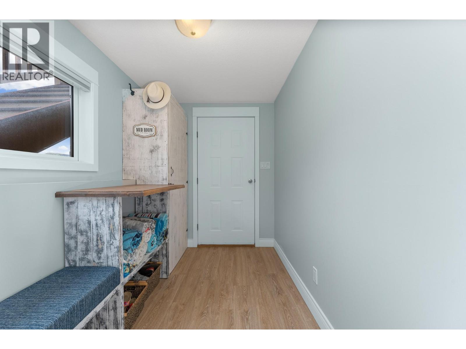431 Upland Drive, Coldstream, BC - Indoor Photo Showing Other Room