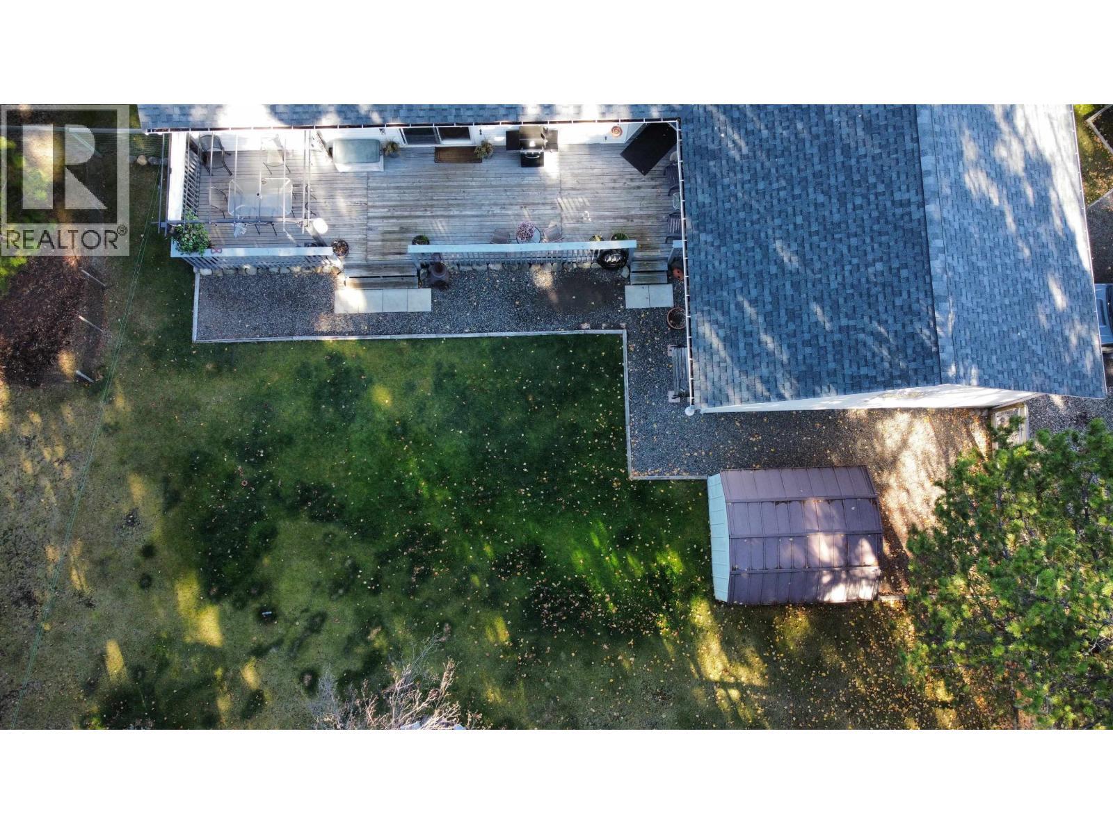 5270 Mackay Crescent, 108 Mile Ranch, BC - Outdoor