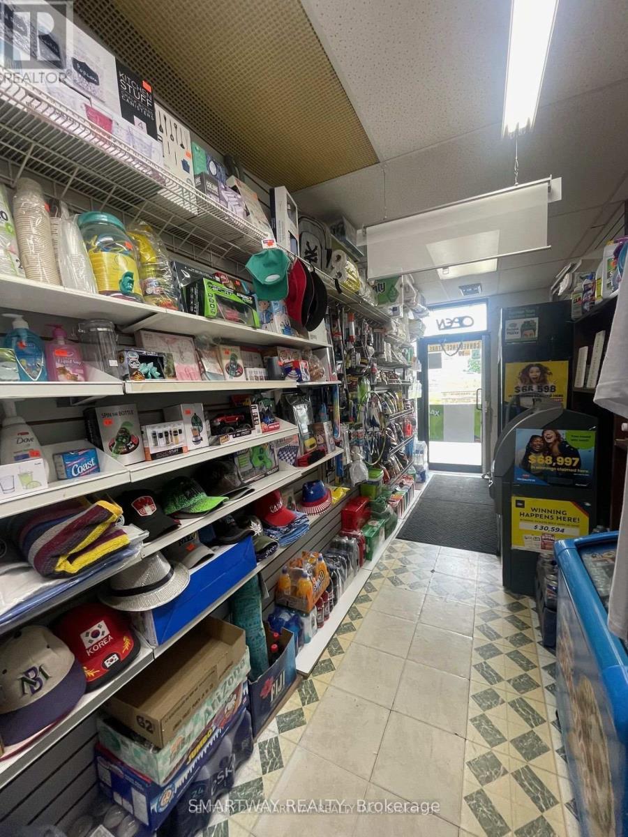 5 Windward Drive, Grimsby, ON