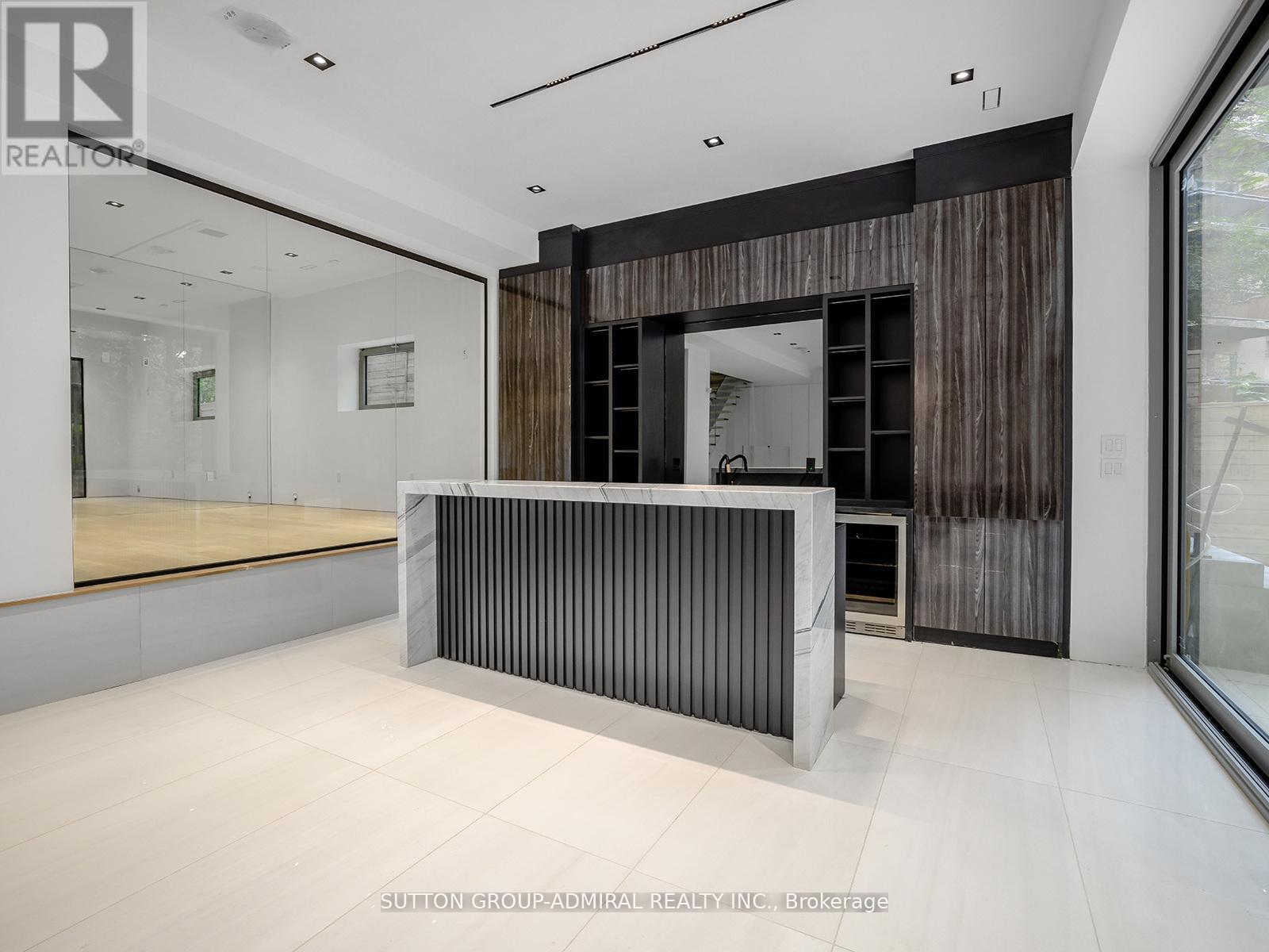 157 Old Forest Hill Road, Toronto, ON - Photo Showing Other Room