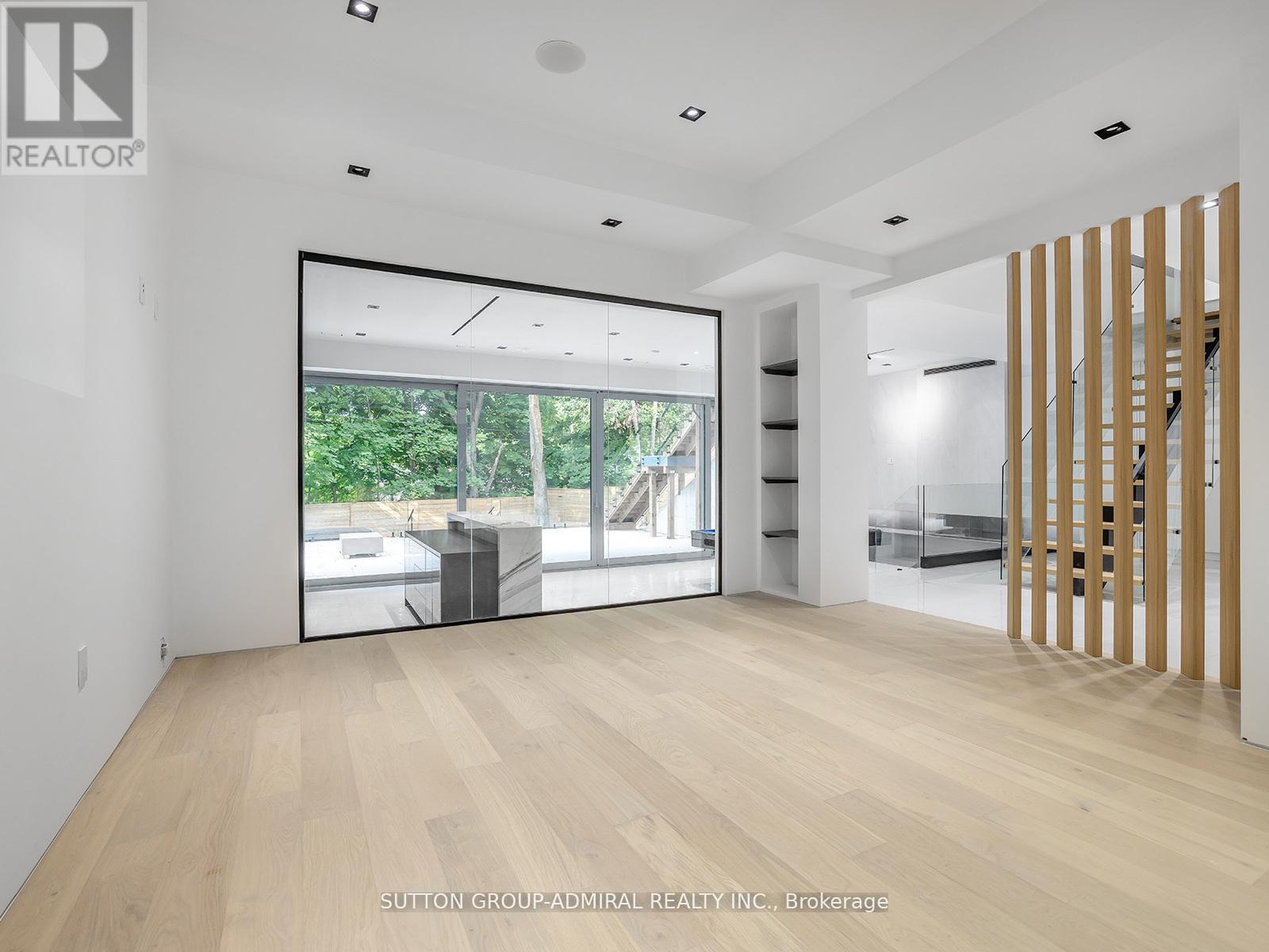 157 Old Forest Hill Road, Toronto, ON - Indoor Photo Showing Other Room