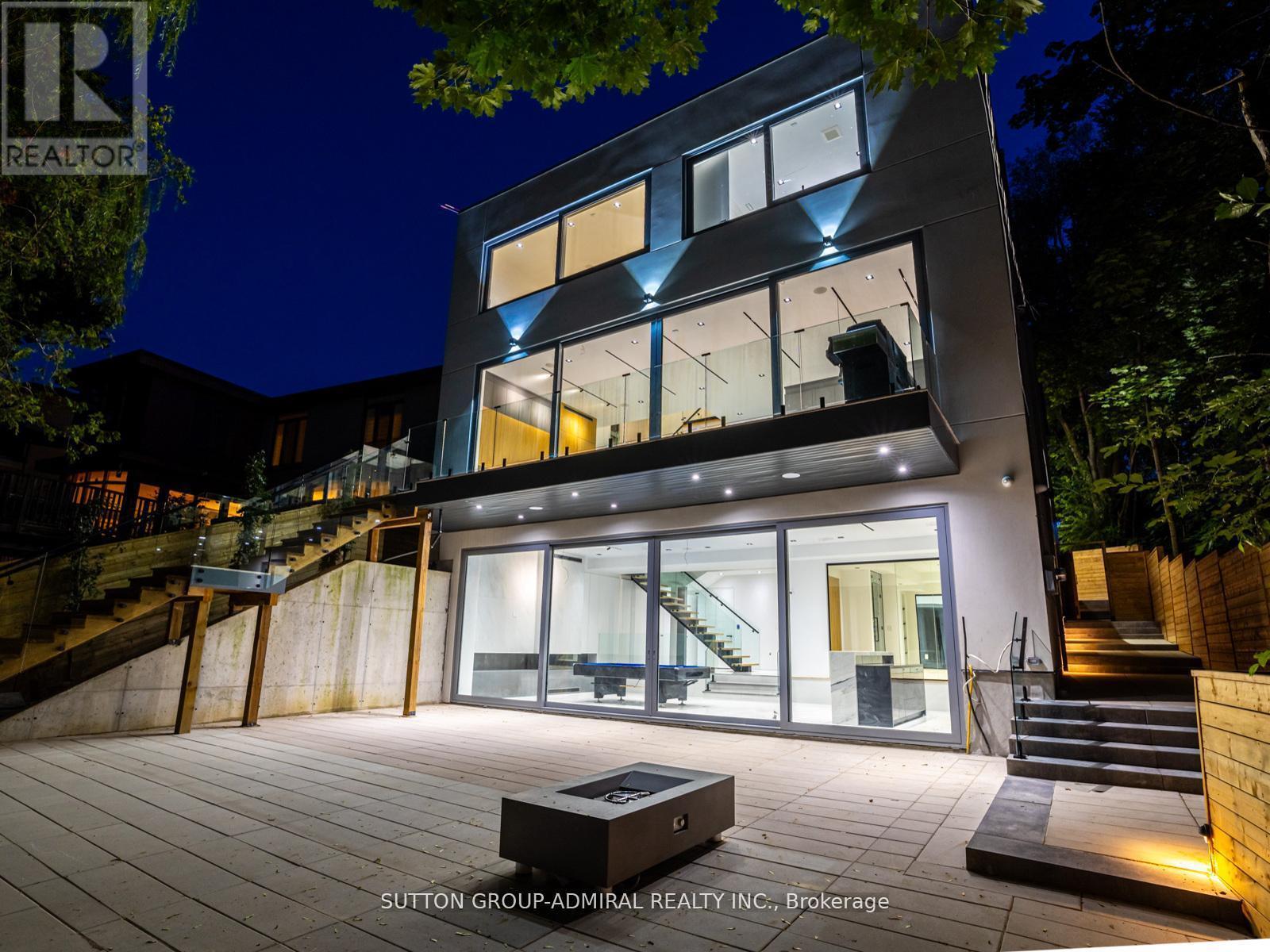 157 Old Forest Hill Road, Toronto, ON - Outdoor With Deck Patio Veranda