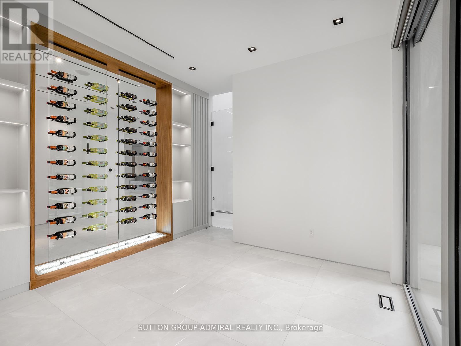 157 Old Forest Hill Road, Toronto, ON - Indoor Photo Showing Other Room