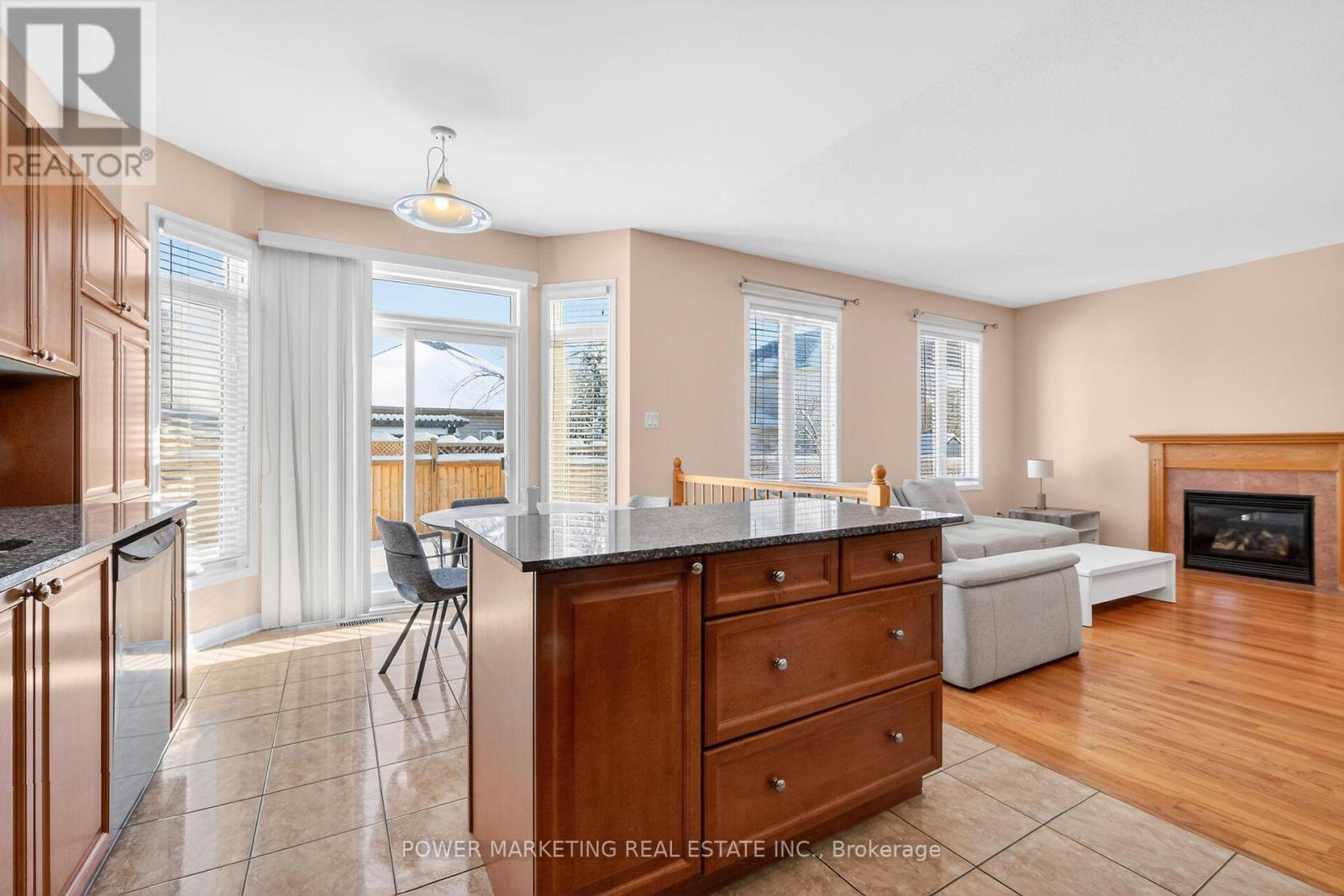 119 Finn Court, Ottawa, ON - Indoor With Fireplace