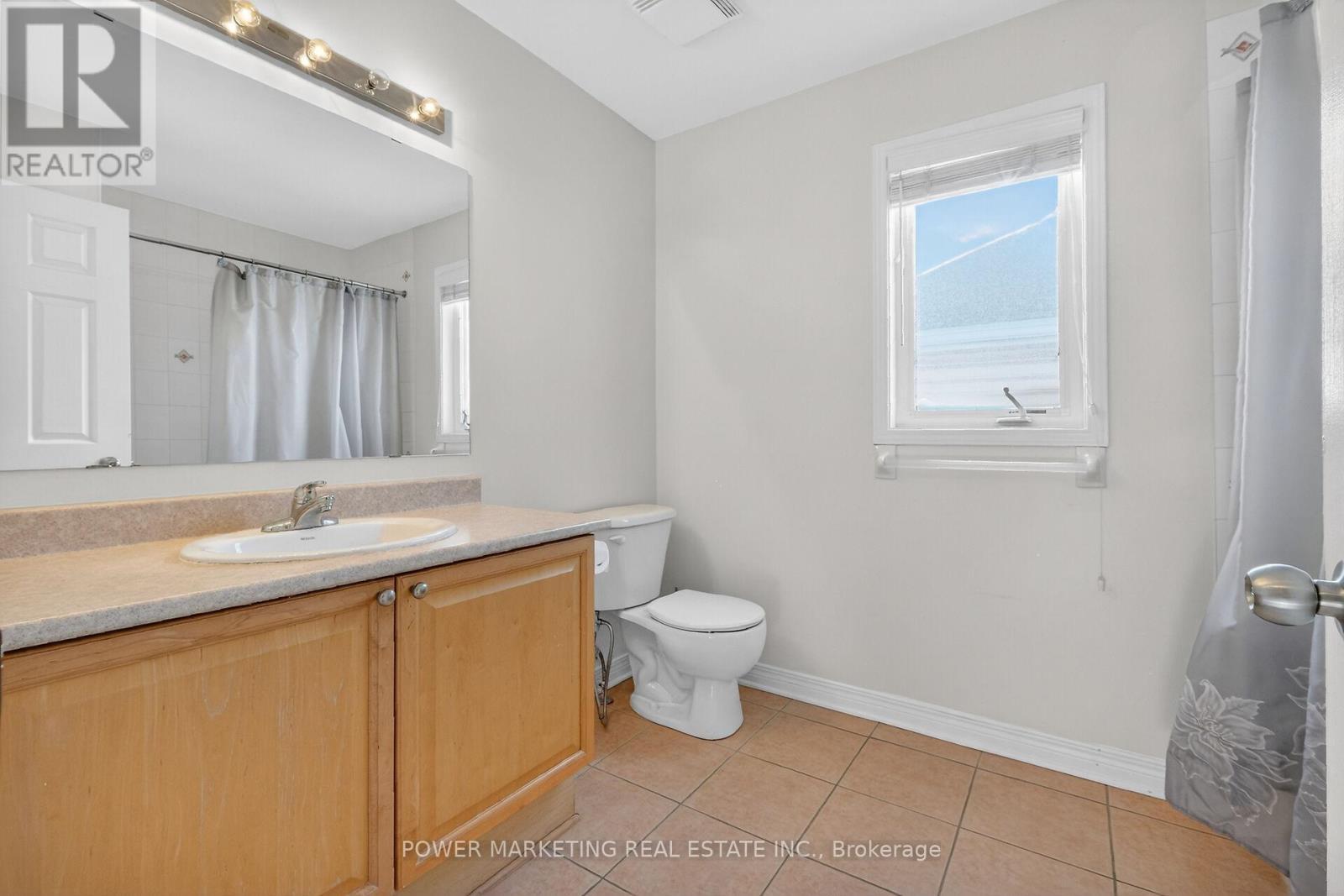 119 Finn Court, Ottawa, ON - Indoor Photo Showing Bathroom