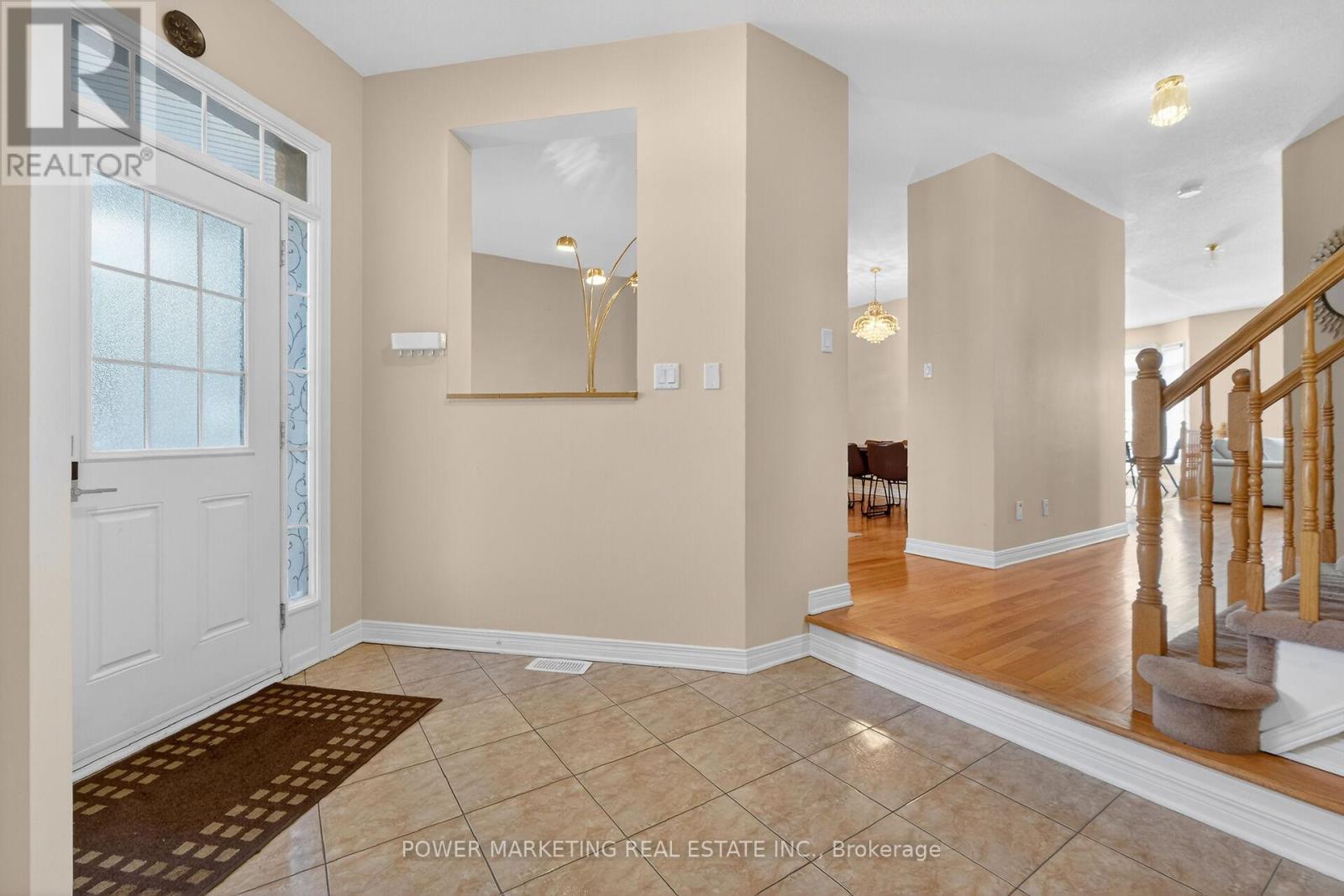 119 Finn Court, Ottawa, ON - Indoor Photo Showing Other Room