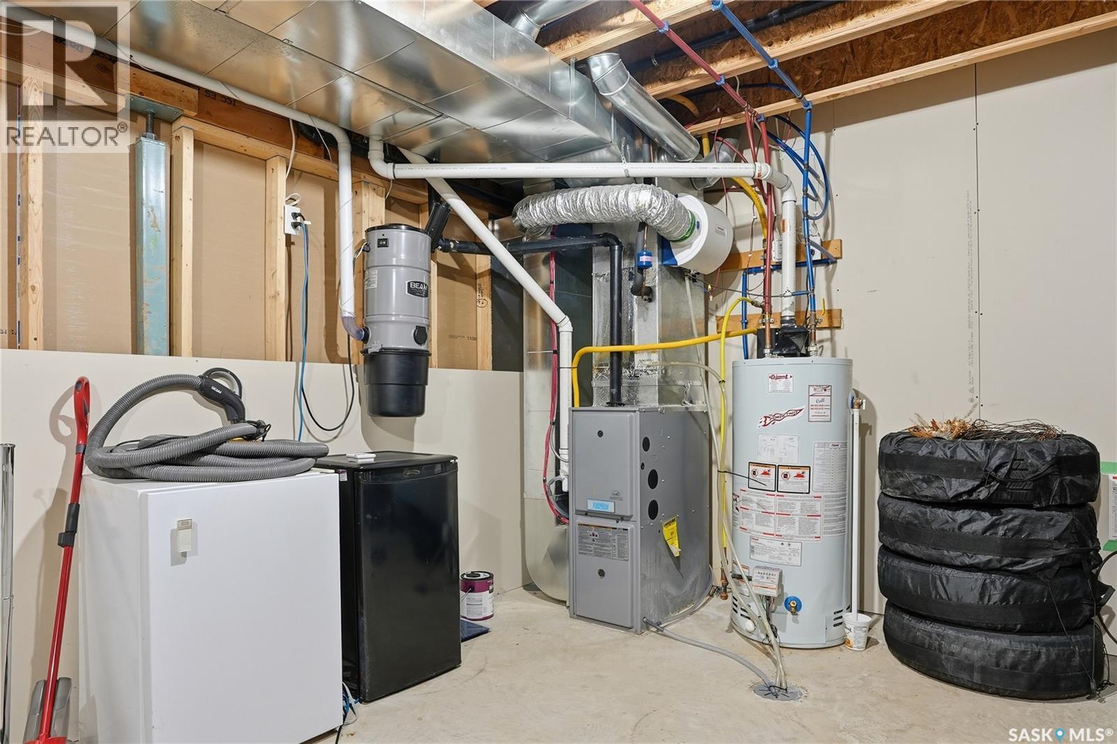 175 135 Ashworth Crescent, Saskatoon, SK - Indoor Photo Showing Basement