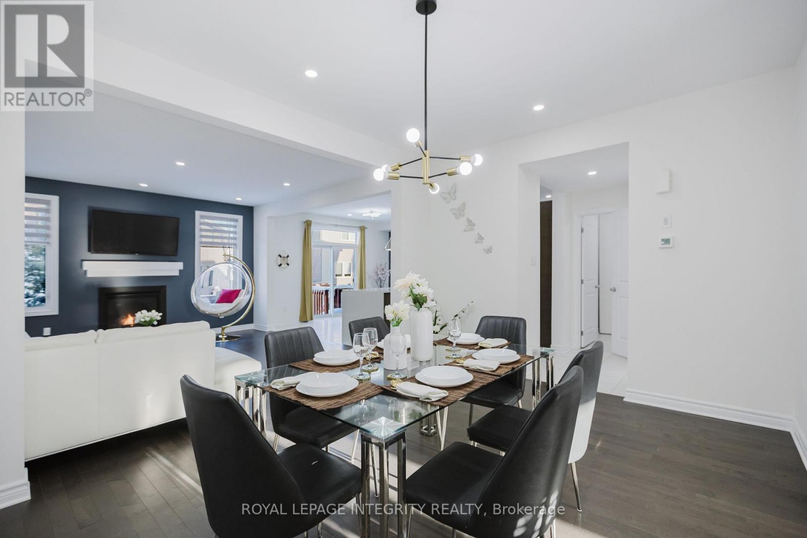 719 Samantha Eastop Avenue, Ottawa, ON - Indoor Photo Showing Dining Room