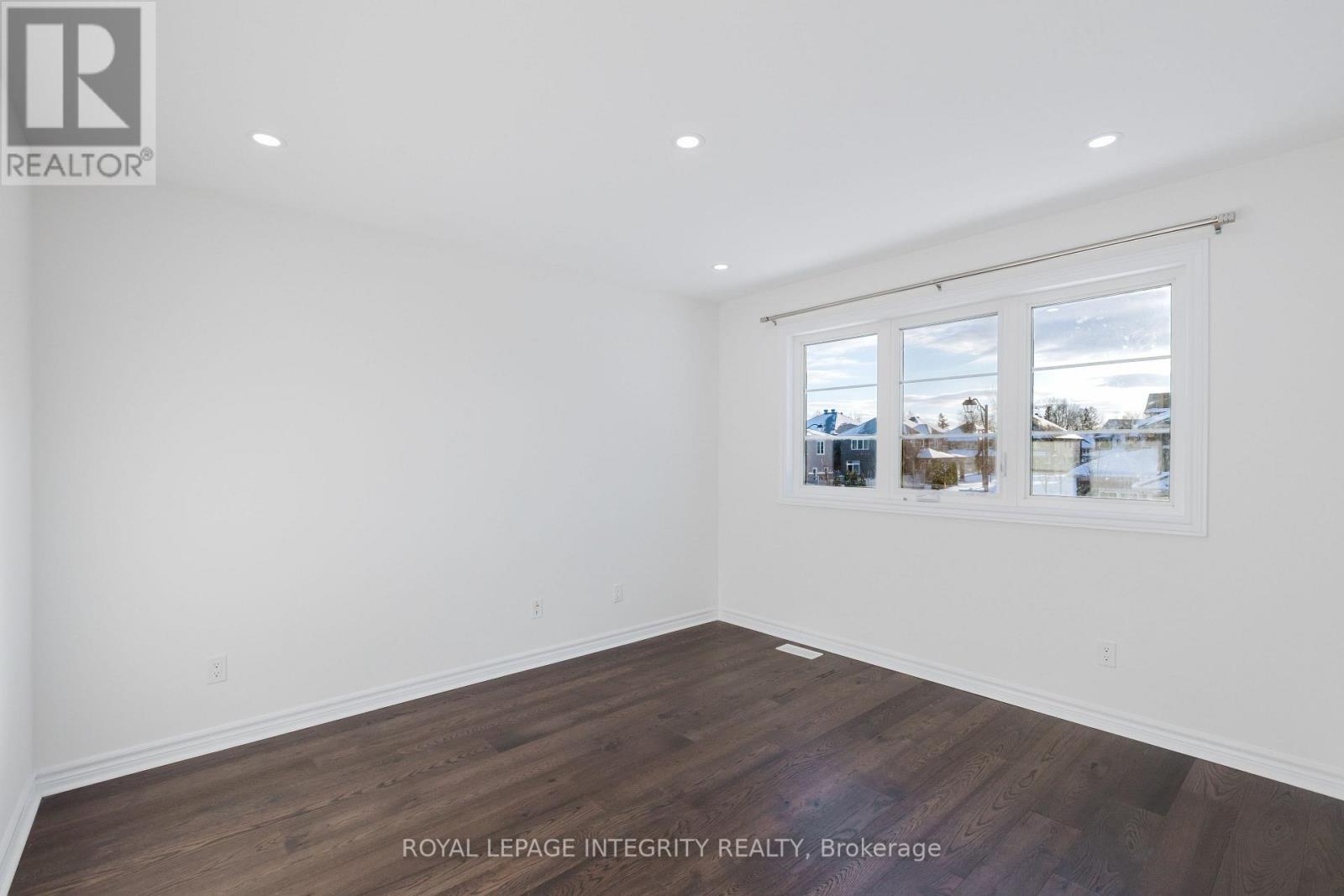 719 Samantha Eastop Avenue, Ottawa, ON - Indoor Photo Showing Other Room