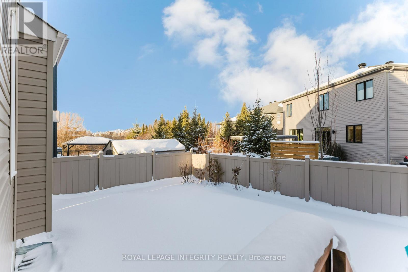 719 Samantha Eastop Avenue, Ottawa, ON - Outdoor