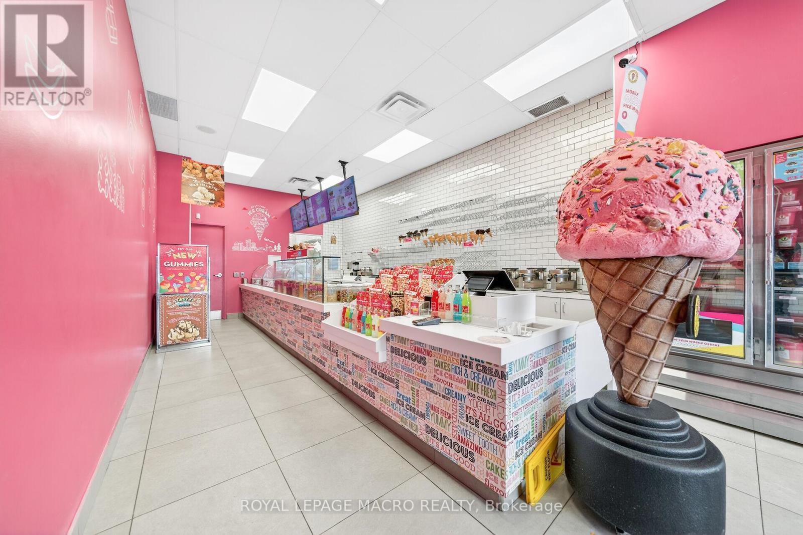 D9 - 380 Dundas Street E, Oakville, ON