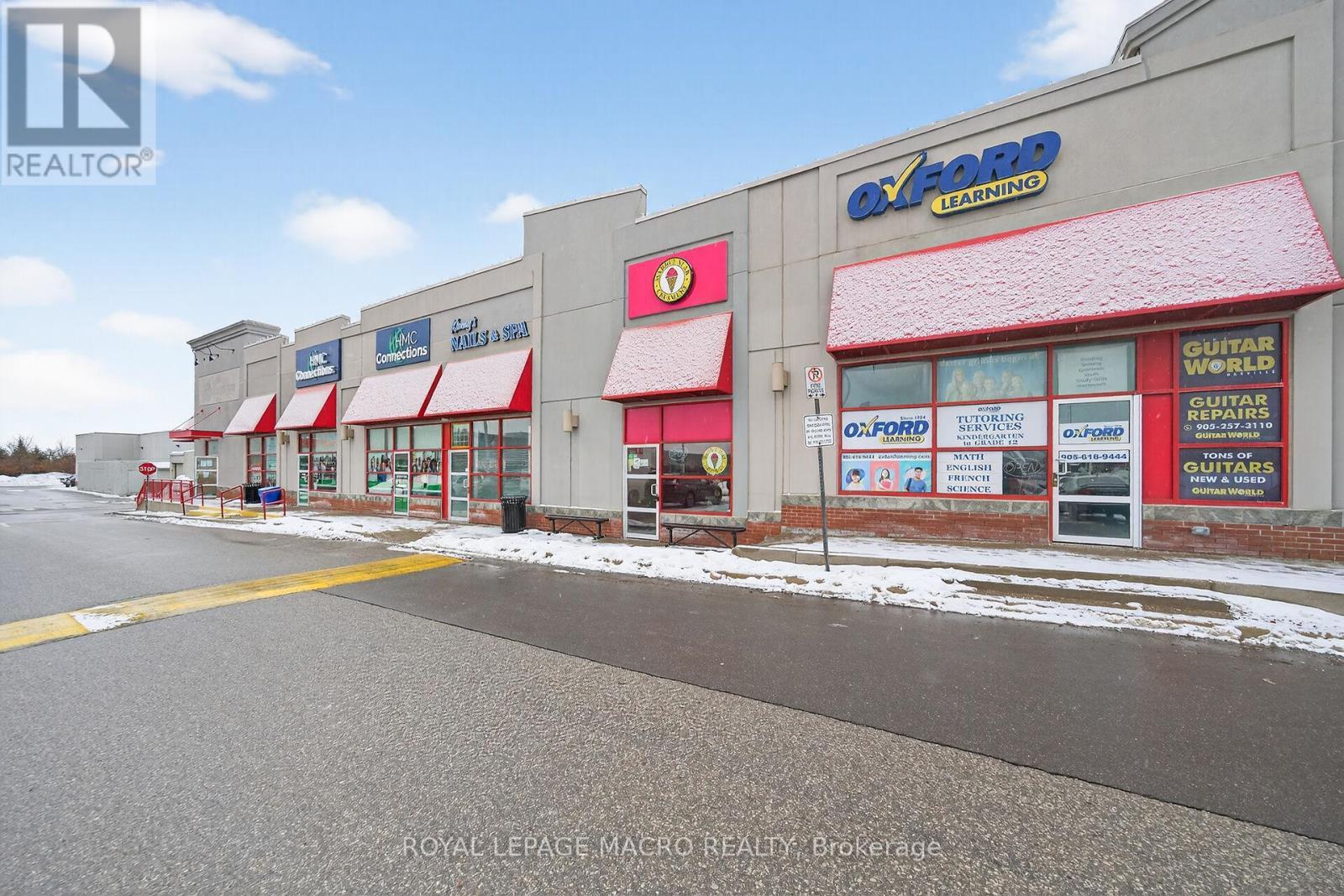 D9 - 380 Dundas Street E, Oakville, ON