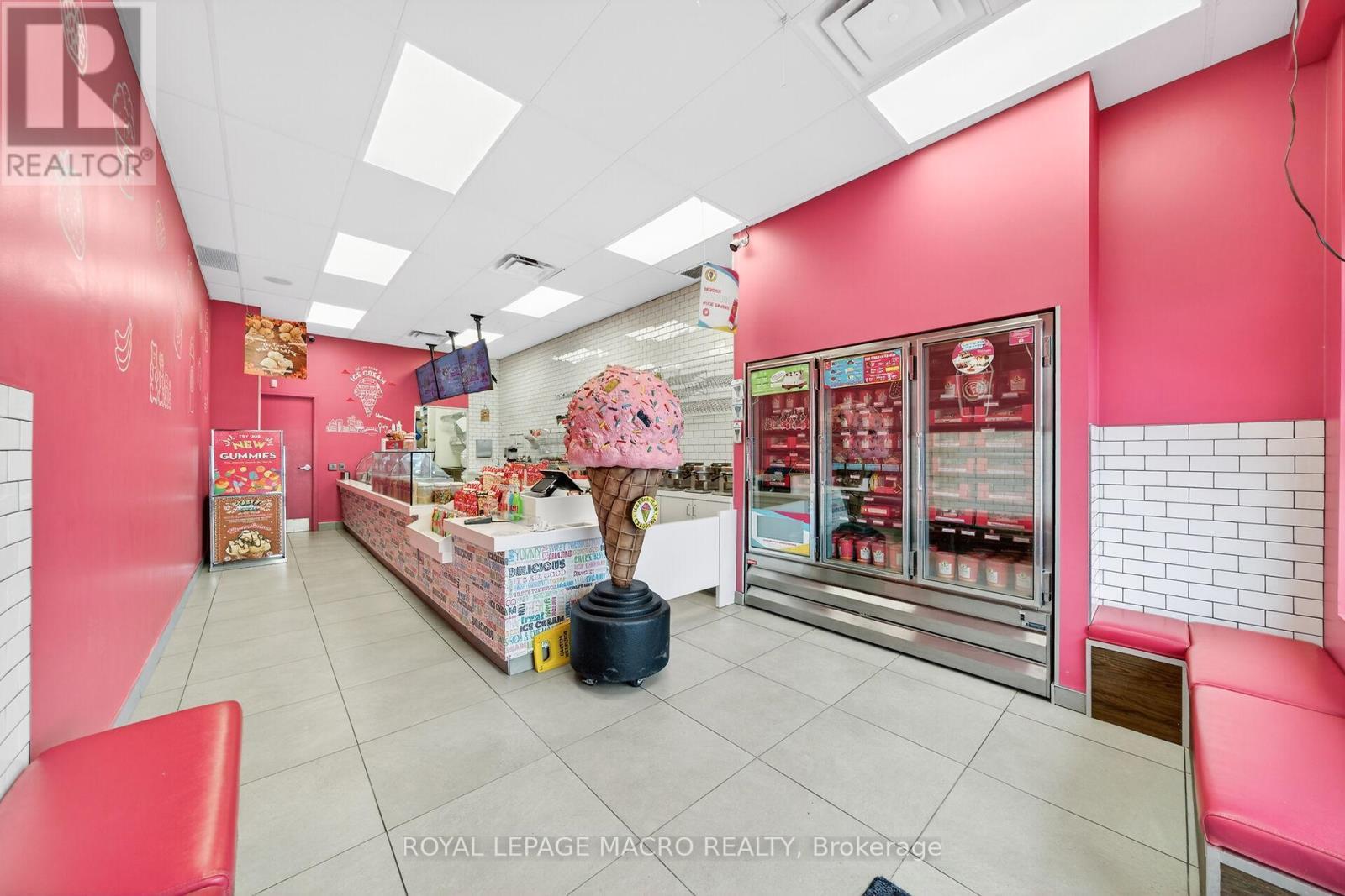 D9 - 380 Dundas Street E, Oakville, ON