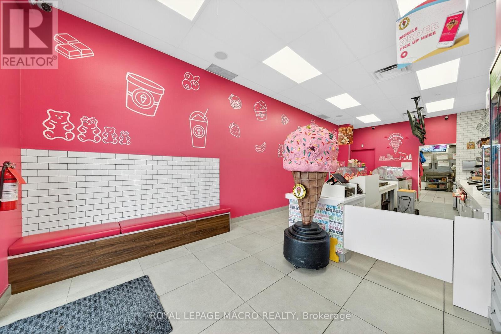 D9 - 380 Dundas Street E, Oakville, ON