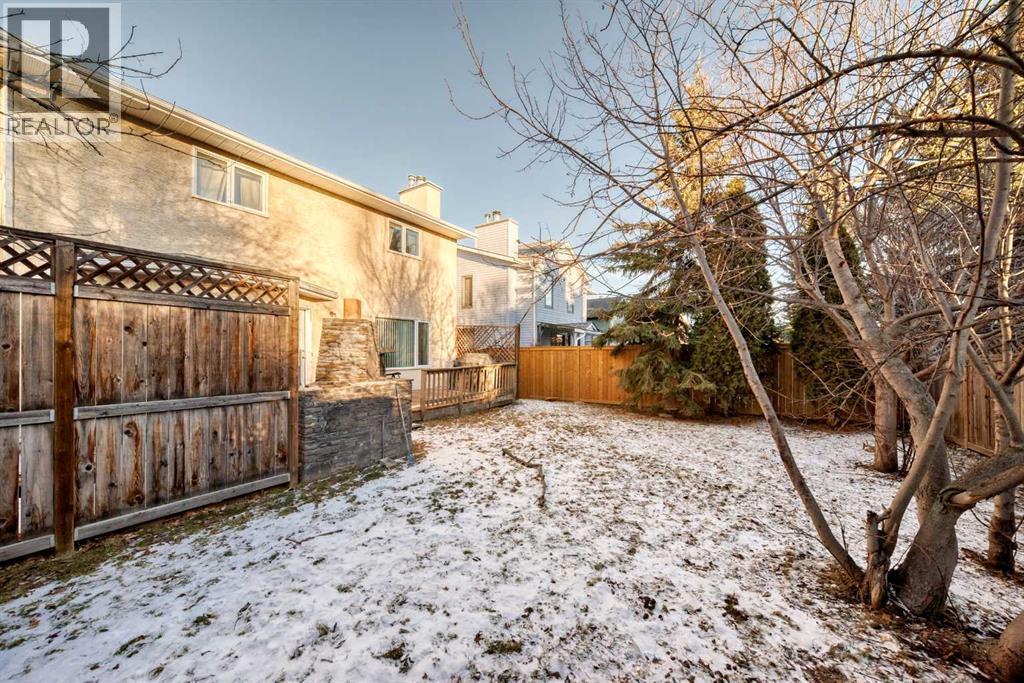 78 Sandringham Way Nw, Calgary, AB - Outdoor
