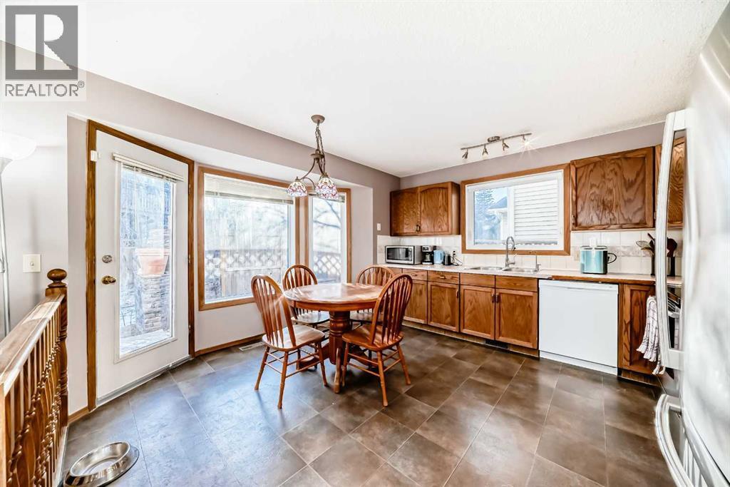 78 Sandringham Way Nw, Calgary, AB - Indoor