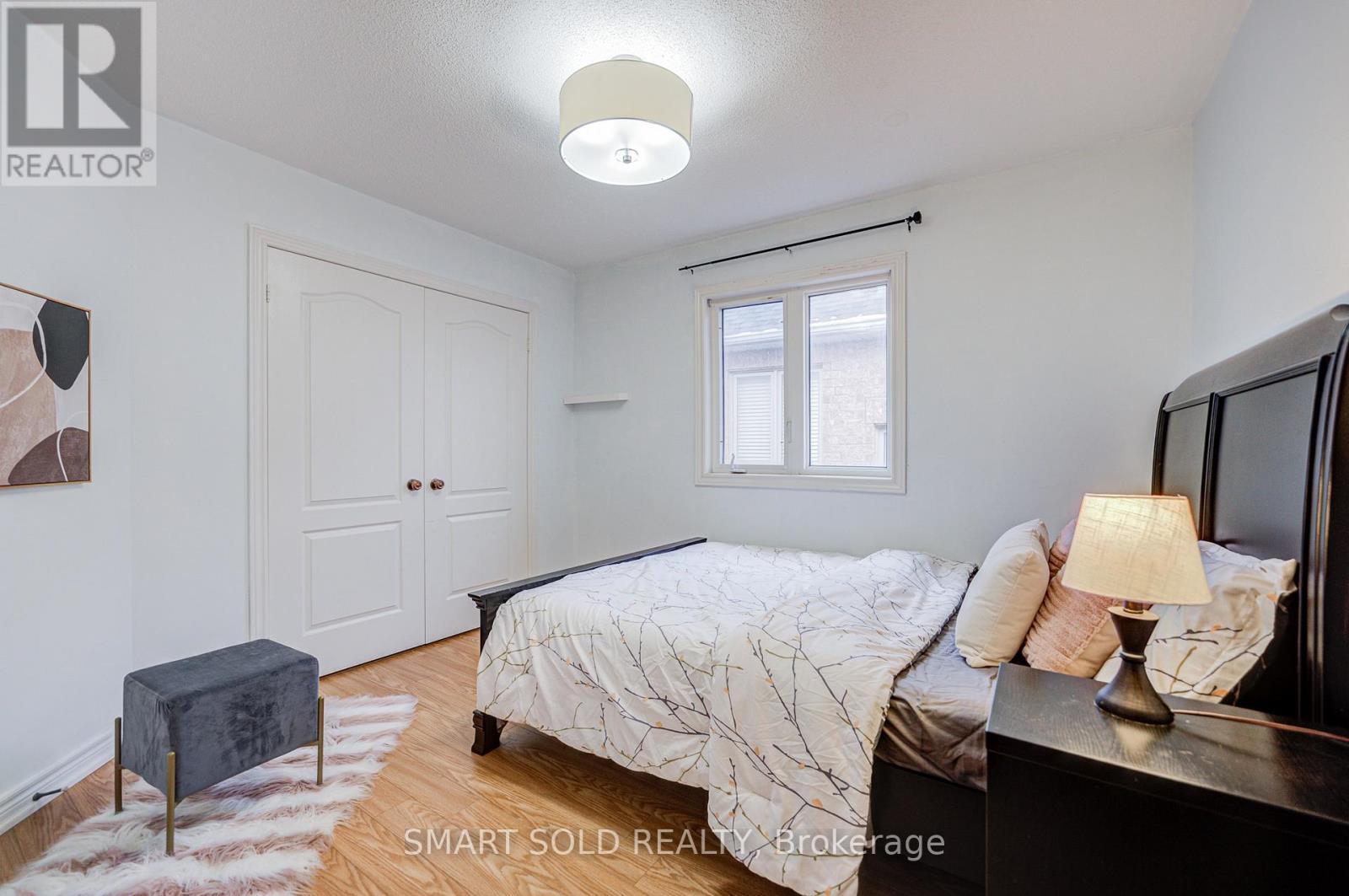 16 Lealinds Road, Vaughan, ON - Indoor Photo Showing Bedroom