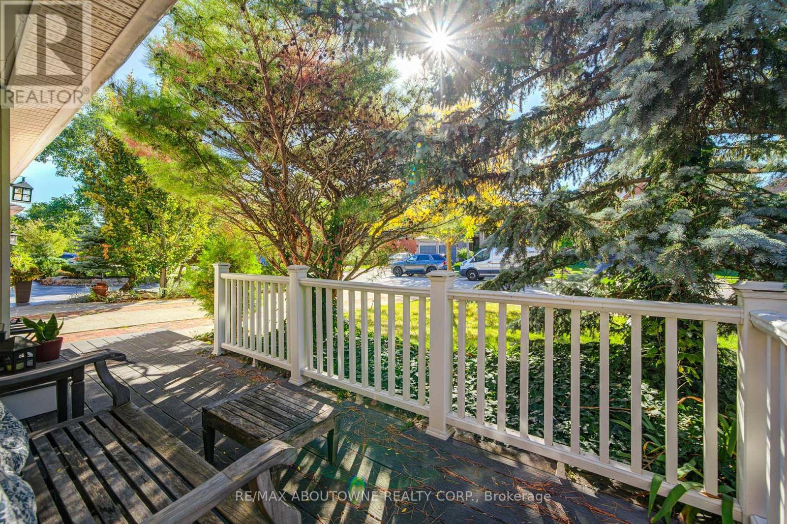2193 Meadowland Drive, Oakville, ON - Outdoor With Deck Patio Veranda