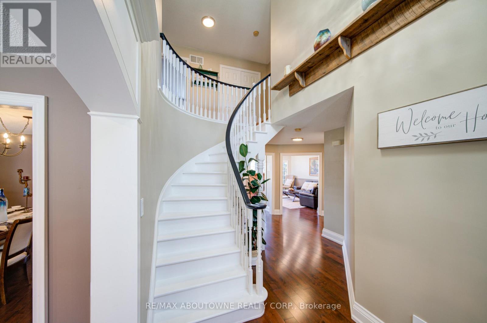 2193 Meadowland Drive, Oakville, ON - Indoor Photo Showing Other Room