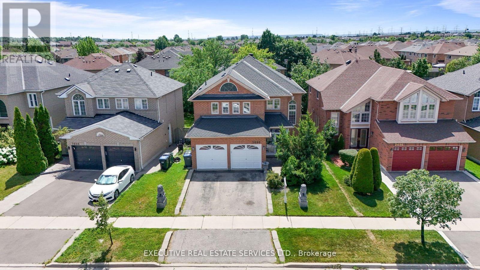 7090 Terragar Boulevard, Mississauga, ON - Outdoor With Facade