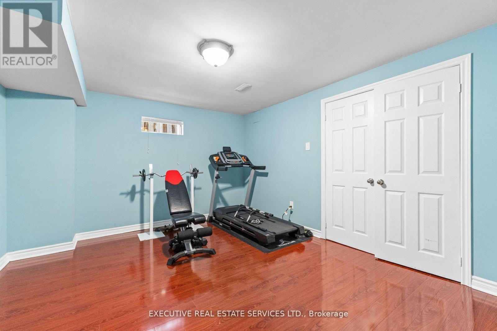 7090 Terragar Boulevard, Mississauga, ON - Indoor Photo Showing Gym Room