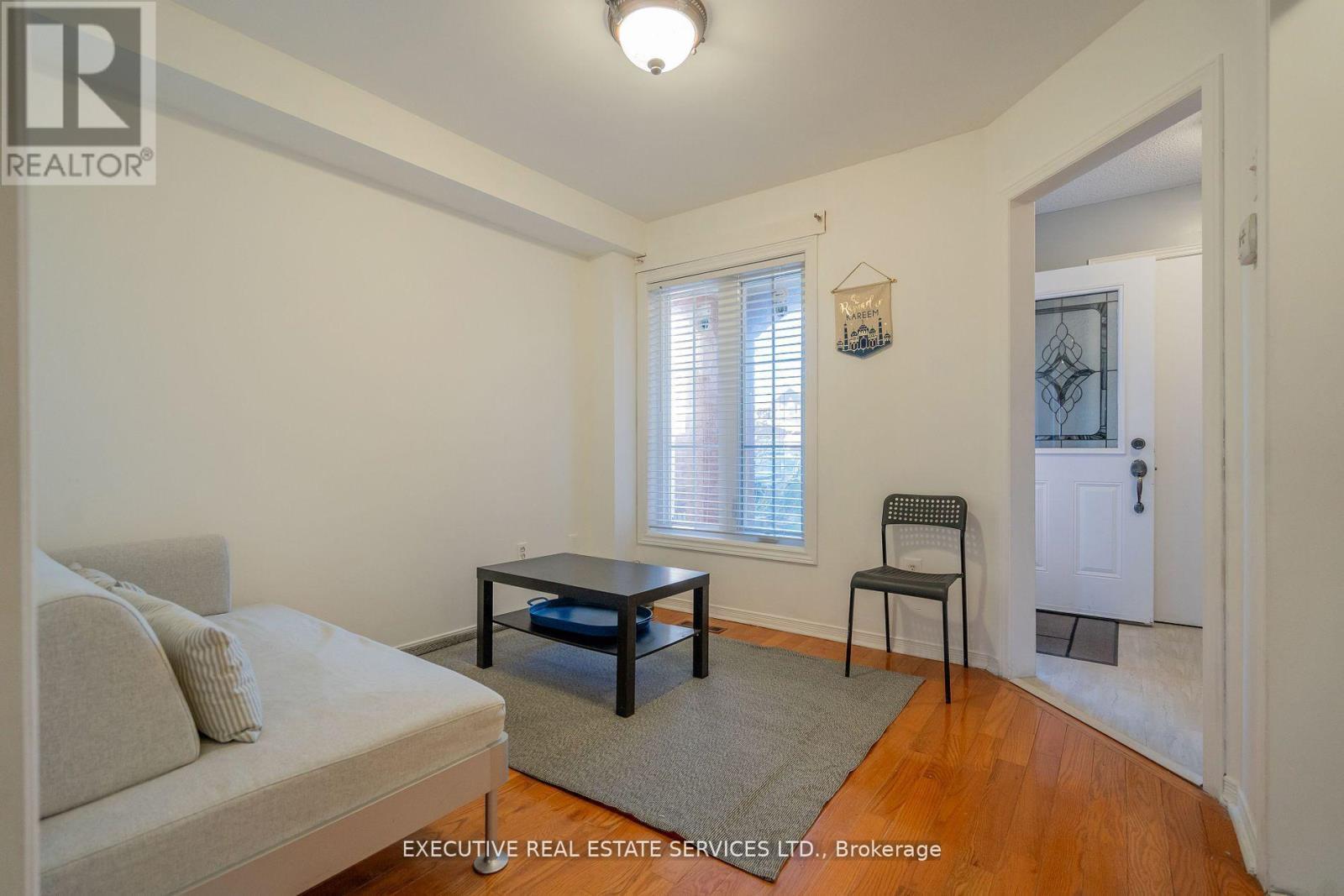 3873 Densbury Drive, Mississauga, ON - Indoor