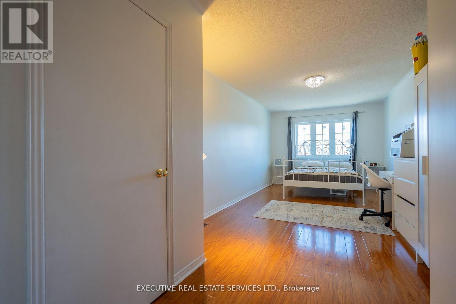 3873 Densbury Drive, Mississauga, ON - Indoor