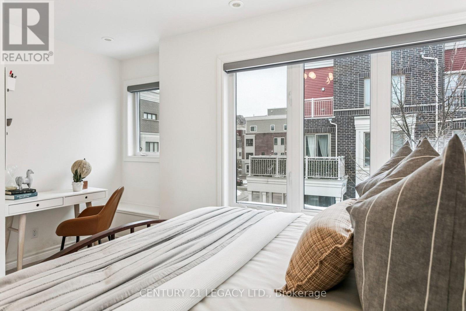 Work from Home Space - 2 - 80 Eastwood Park Gardens, Toronto, ON - Indoor Photo Showing Bedroom