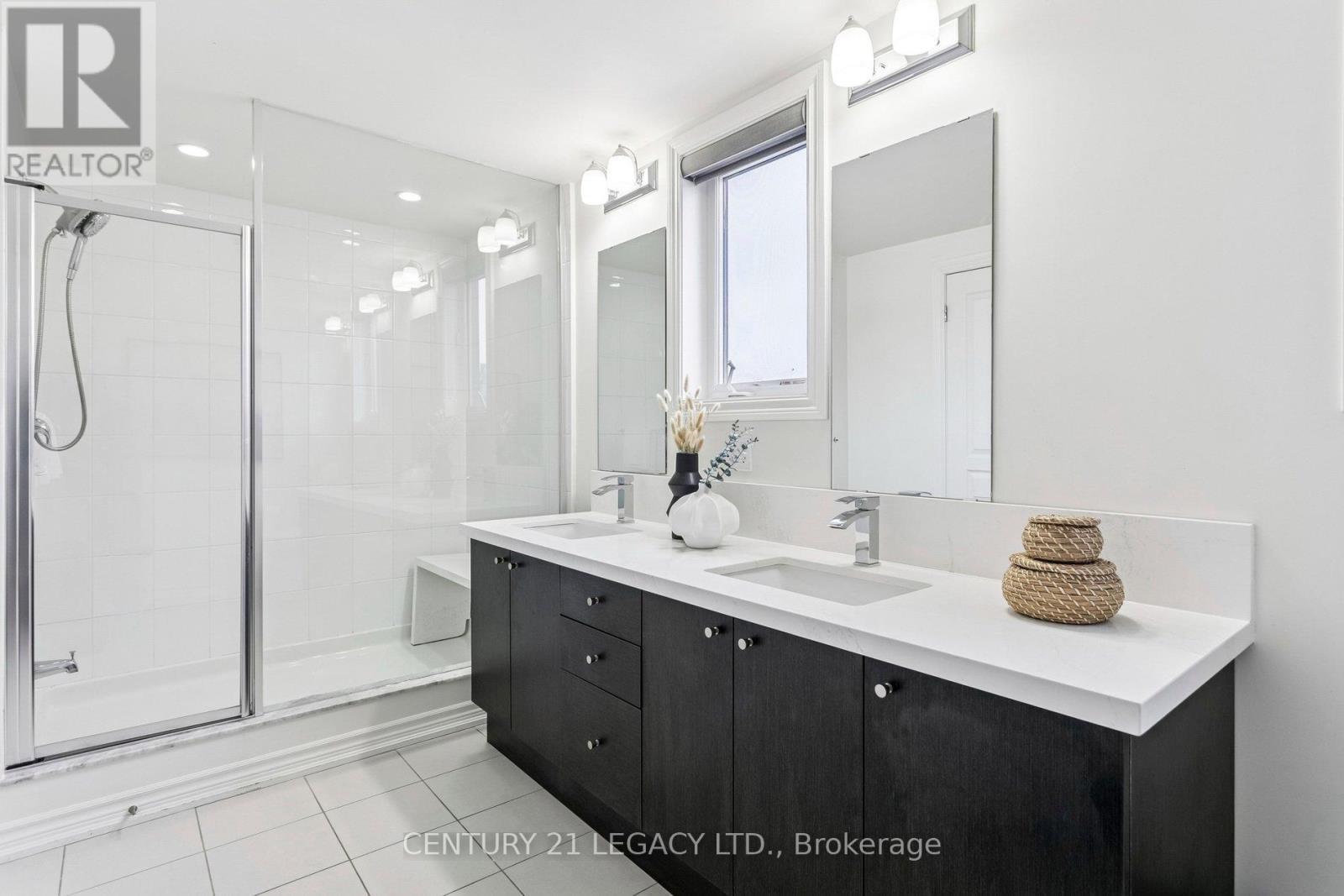 Double Vanities and Oversized Shower - 2 - 80 Eastwood Park Gardens, Toronto, ON - Indoor Photo Showing Bathroom