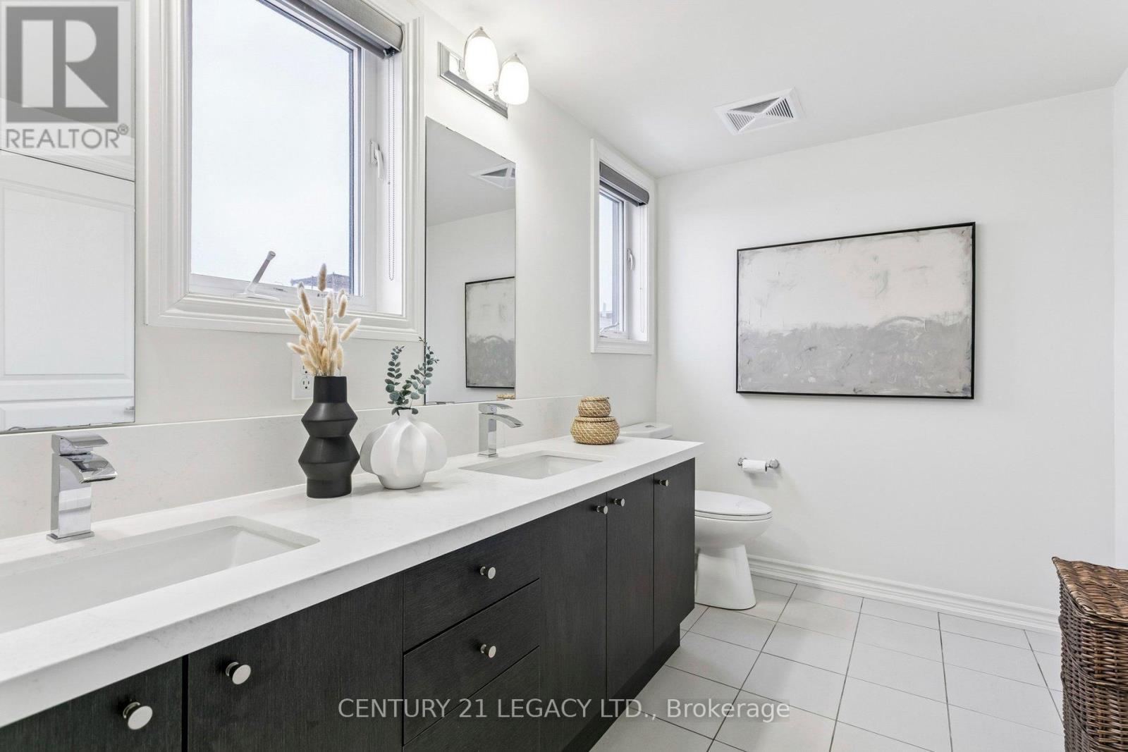 Double Vanities and Oversized Shower - 2 - 80 Eastwood Park Gardens, Toronto, ON - Indoor Photo Showing Bathroom