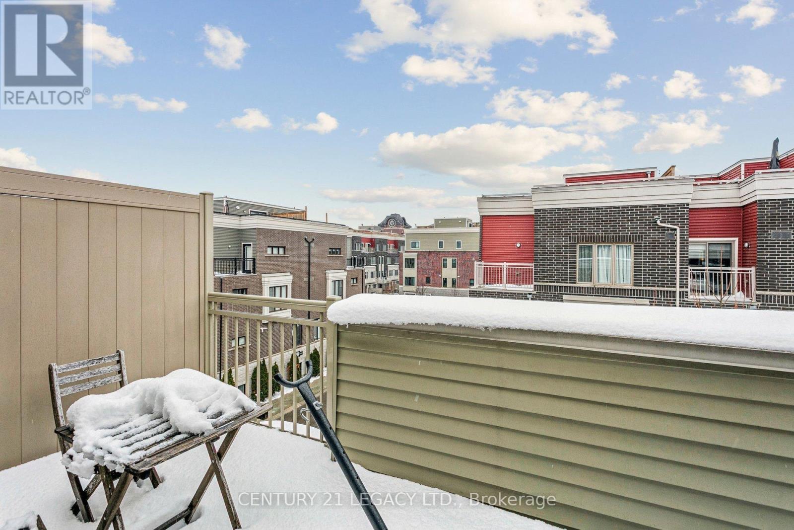 Balcony from Primary bedroom - 2 - 80 Eastwood Park Gardens, Toronto, ON - Outdoor