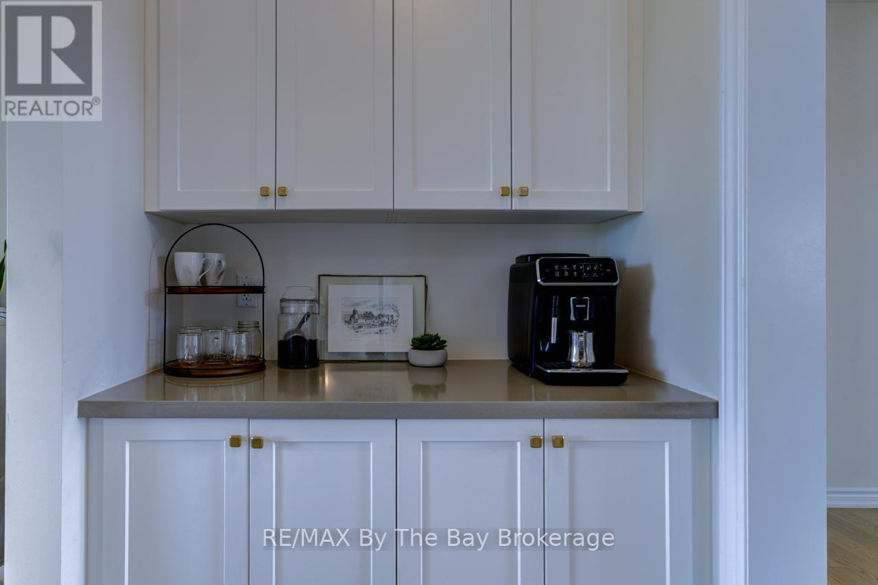 33 Nicort Road, Wasaga Beach, ON -