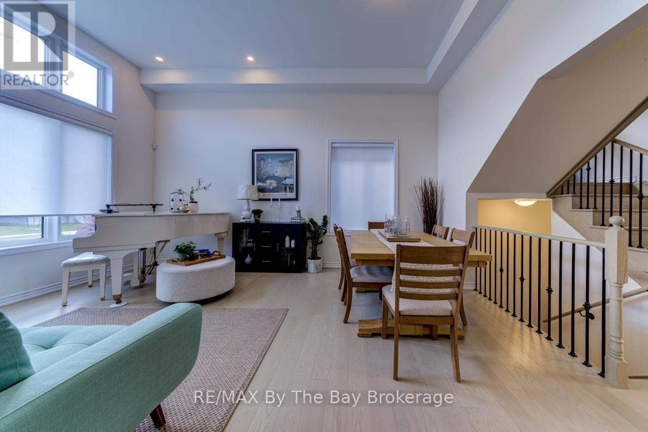 33 Nicort Road, Wasaga Beach, ON - Indoor Photo Showing Other Room