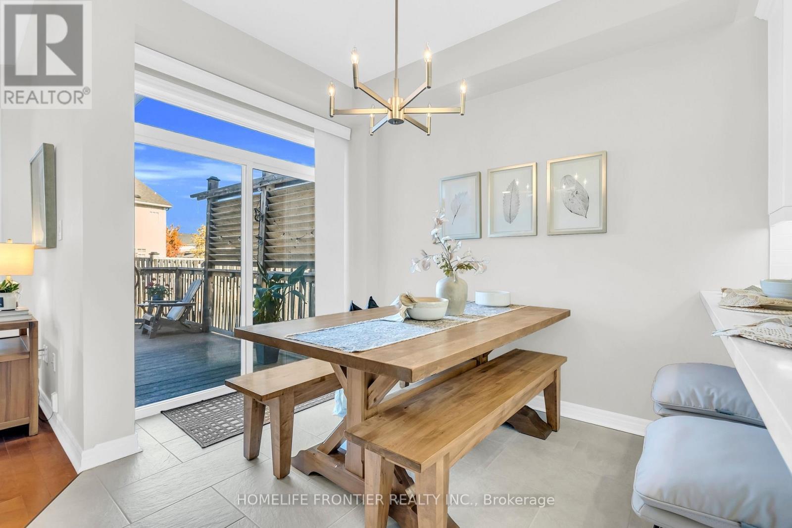 73 Kenilworth Crescent, Whitby, ON - Indoor