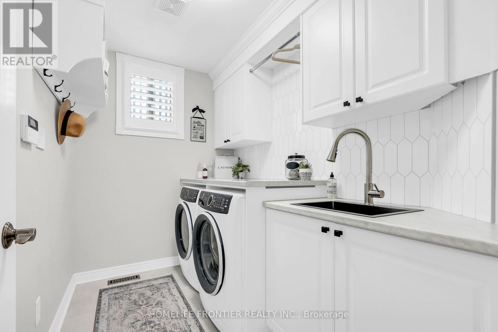 73 Kenilworth Crescent, Whitby, ON - Indoor Photo Showing Laundry Room
