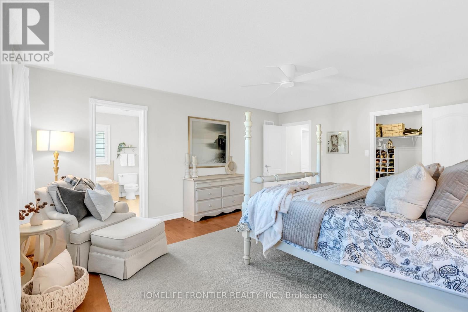 73 Kenilworth Crescent, Whitby, ON - Indoor Photo Showing Bedroom