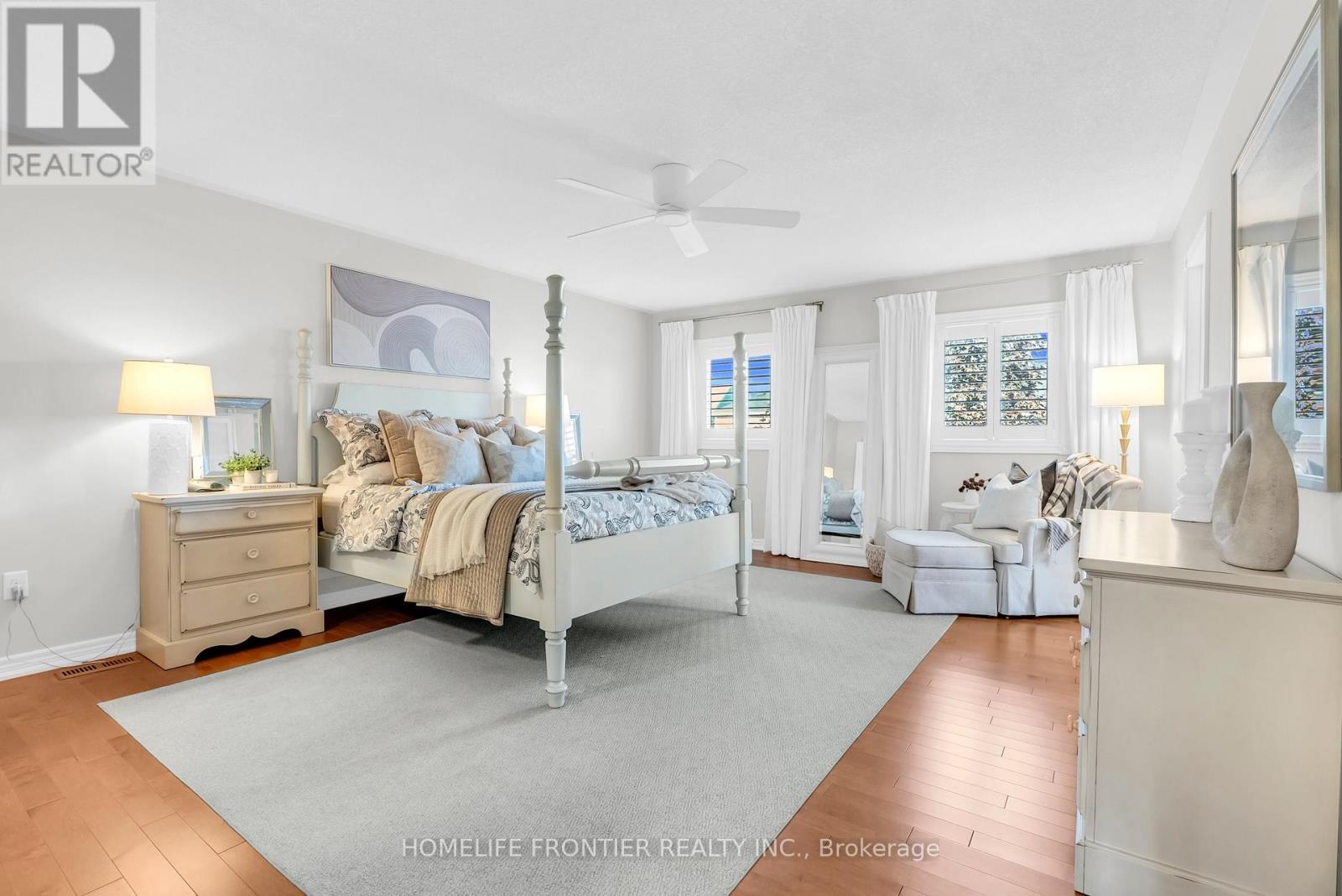 73 Kenilworth Crescent, Whitby, ON - Indoor Photo Showing Bedroom