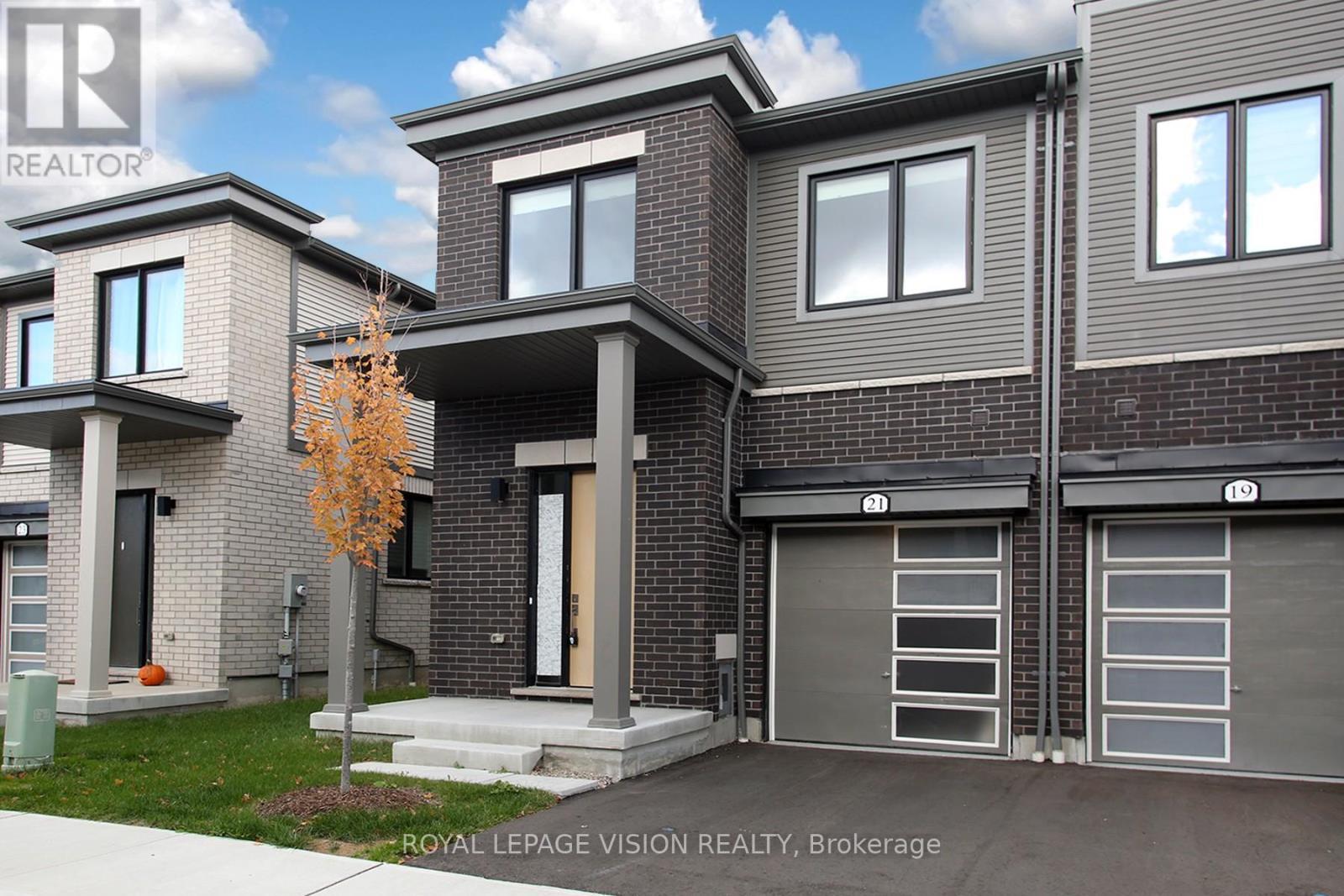 21 Sorbara Way, Whitby, ON - Outdoor