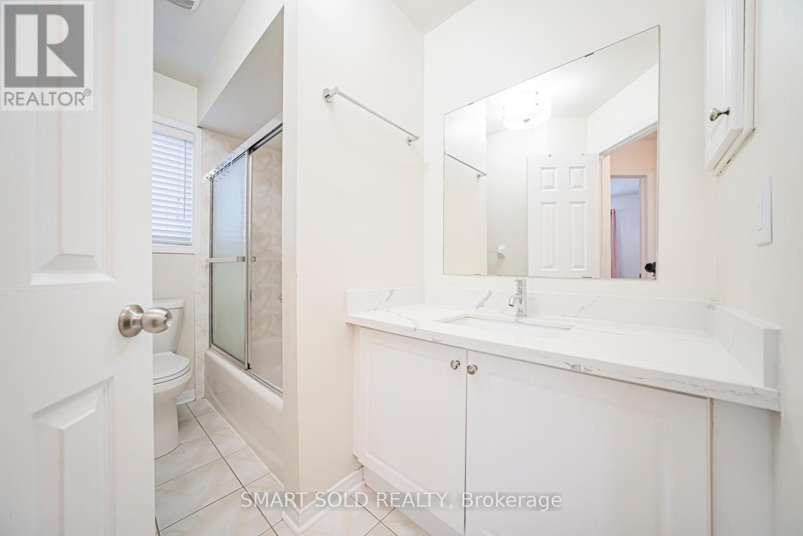 28 Tara Crescent, Markham, ON - Indoor Photo Showing Bathroom