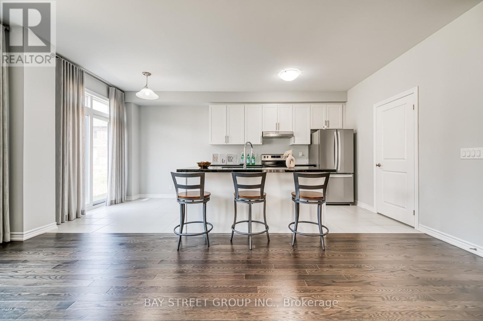 32 Jessica Antonella Street, Markham, ON - Indoor Photo Showing Kitchen With Stainless Steel Kitchen