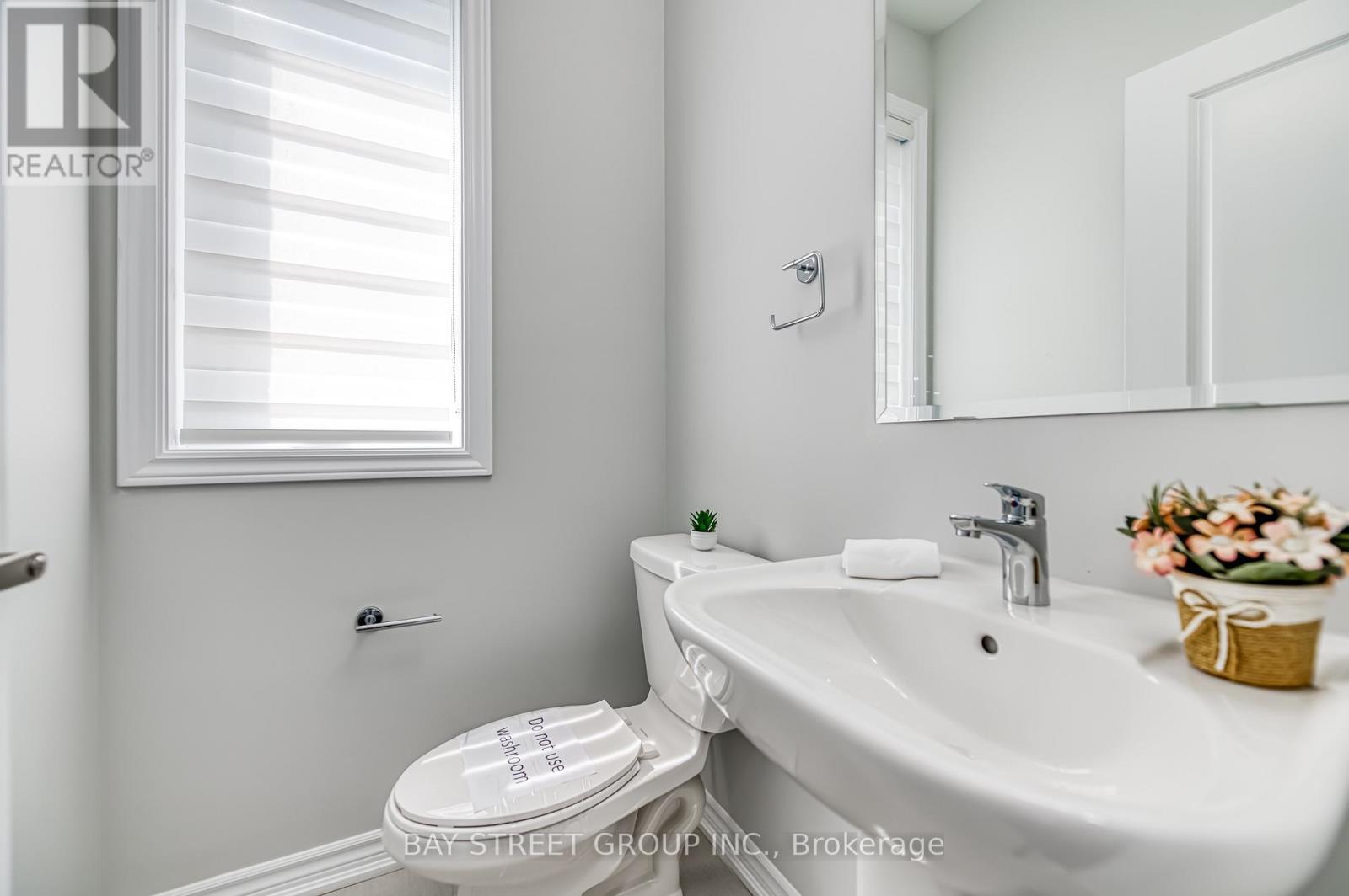 32 Jessica Antonella Street, Markham, ON - Indoor Photo Showing Bathroom